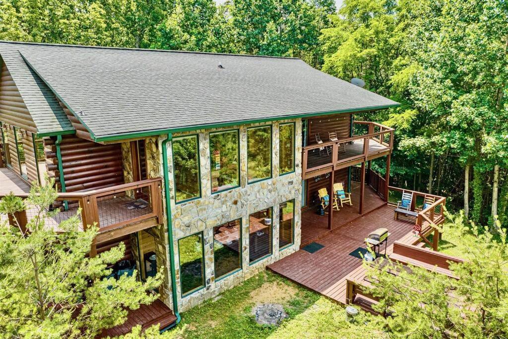 Panorama Mountain View Cabin, Less Than 10 Miles From Gatlinburg And Dollywood, Dog Friendly, 6 Bedrooms Sleeps 17, Fire Pit, Hottub, Washer Dryer, Fully Loaded Kitchen, Gameroom With A Tv, Pool Table, Arcade, Air Hockey, And Foosball Sevierville Ngoại thất bức ảnh
